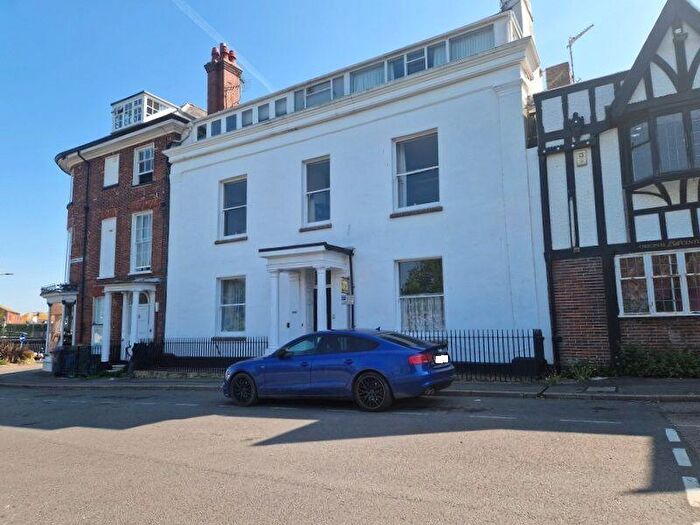 1 Bedroom Flat For Sale In Beacon Hill, Exmouth, EX8