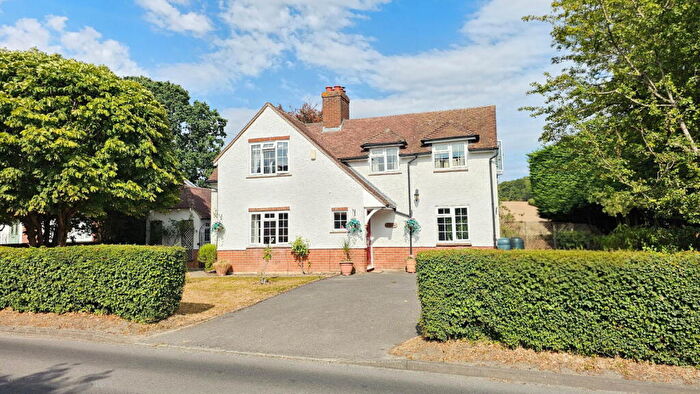 3 Bedroom Detached House For Sale In Cold Ash Hill, Cold Ash, Thatcham, RG18