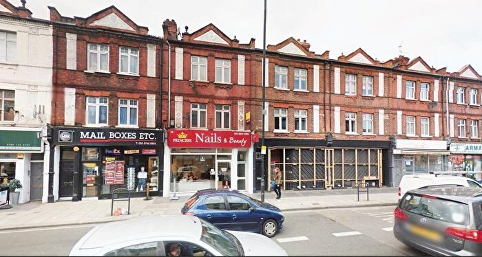 1 Bedroom Flat To Rent In Fulham Palace Road, Hammersmith, W6