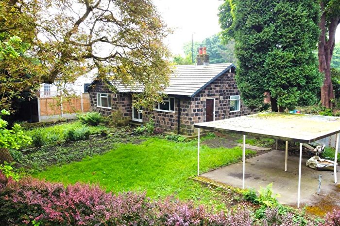 2 Bedroom Detached Bungalow To Rent In Parkside Road, Meanwood, LS6