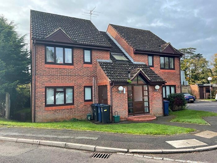 1 Bedroom Flat To Rent In Manor Green, Lower Manor Road, Godalming, Surrey, GU8