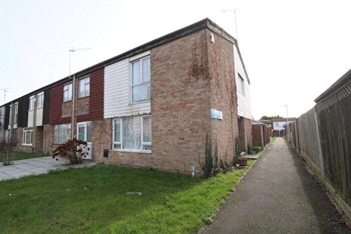 3 Bedroom House For Sale In High Barrets, Basildon, Essex, SS14