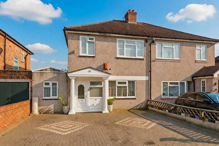 3 Bedroom Semi Detached House For Sale In Windsor Avenue, Hillingdon, UB10