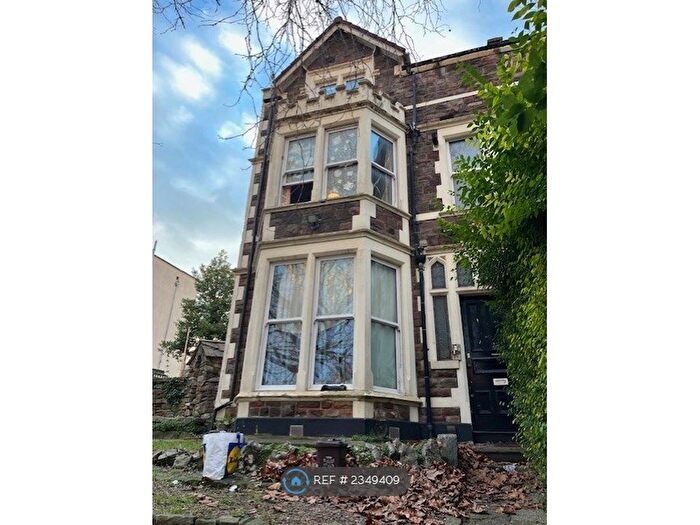 7 Bedroom Semi-Detached House To Rent In Llanarth Villas, Bristol, BS6