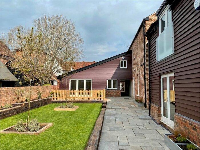 1 Bedroom Flat To Rent In Market Place, Henley-On-Thames, RG9