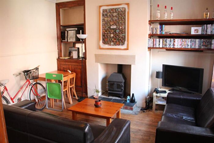 3 Bedroom Terraced House To Rent In Granby Terrace, Headingley, Leeds, LS6