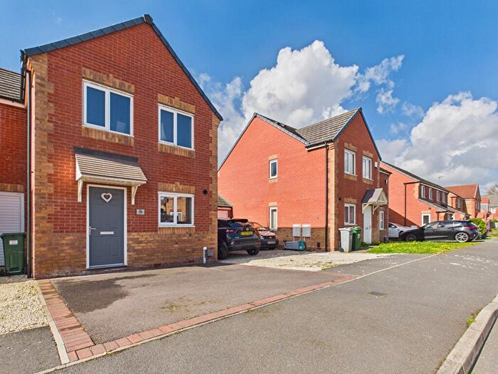 3 Bedroom Semi Detached House For Sale In Griffin Road, New Ollerton, Newark, NG22