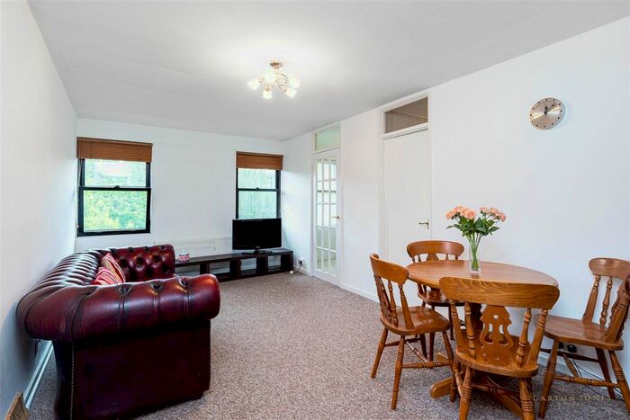 1 Bedroom Flat To Rent In Longleat House, Rampayne Street, Pimlico, London, SW1V