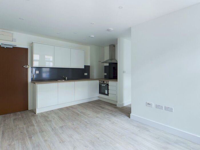 Studio To Rent In Winchester Street, Town Centre, RG21