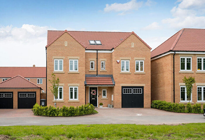 6 Bedroom Detached House For Sale In Duncombe Grove, Harrogate, Yorkshire, HG3