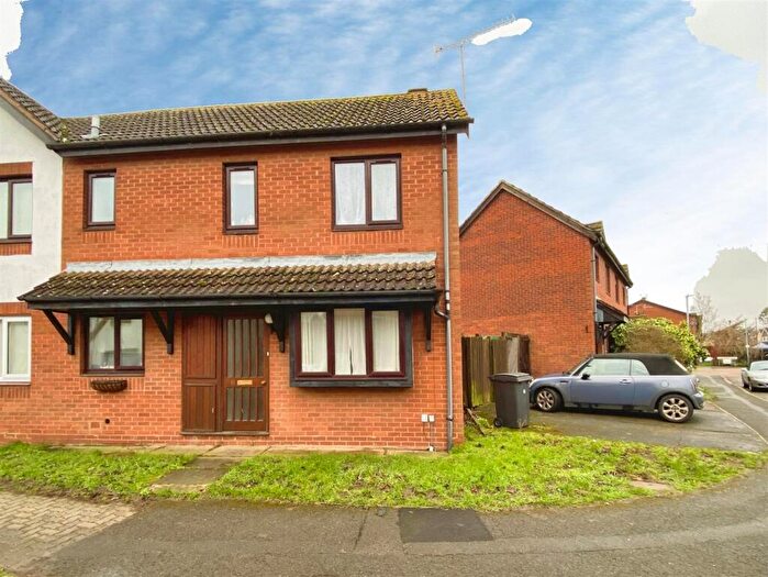 2 Bedroom Semi Detached House To Rent In The Driftway, Shipston-on-Stour, CV36