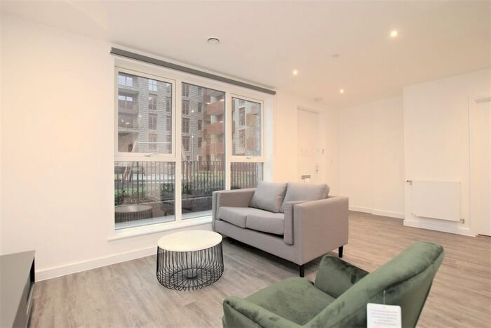 1 Bedroom Flat To Rent In Fresh Wharf Road, Barking IG11