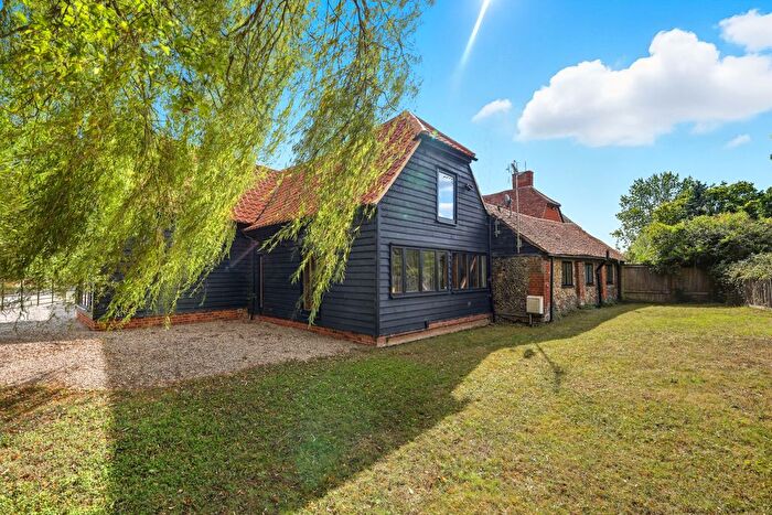 4 Bedroom Detached House For Sale In Buttleys Lane, Dunmow, CM6