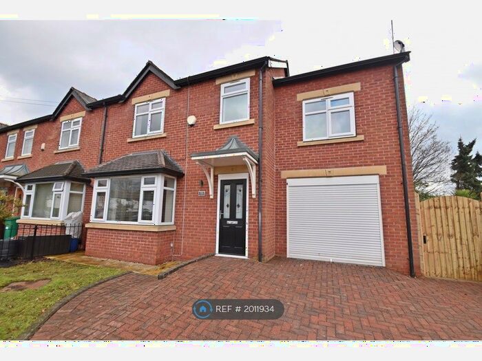 4 Bedroom Semi-Detached House To Rent In Catterick Road, Didsbury, M20