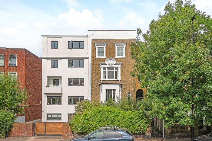 3 Bedroom Flat For Sale In Dulwich Road, London, SE24