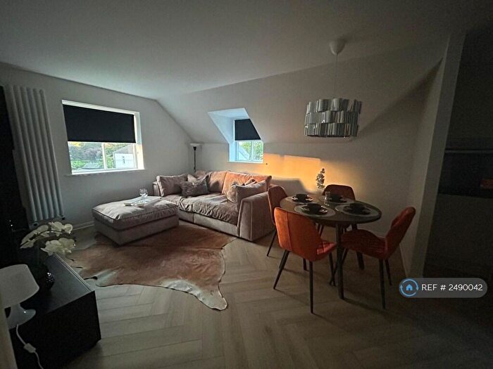 1 Bedroom Flat To Rent In Romford, Romford Gidea Park, RM2