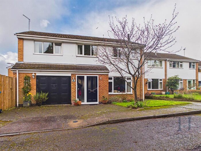 4 Bedroom Detached House For Sale In Sutton Gardens, Ruddington, NG11