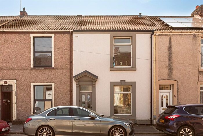 2 Bedroom Terraced House For Sale In Oxford Street, Sandfields, Swansea, SA1