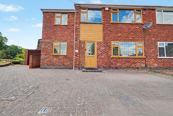 5 Bedroom Semi Detached House For Sale In Wilmcote Green, Coventry, CV5
