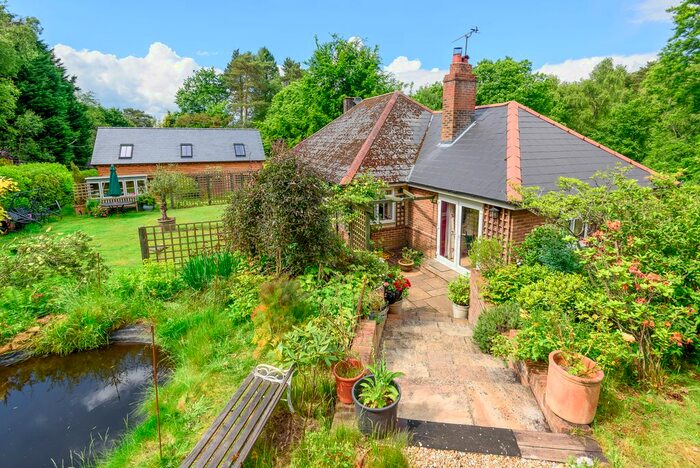 2 Bedroom Bungalow For Sale In Farther Common, Hill Brow, Liss, Hampshire, GU33