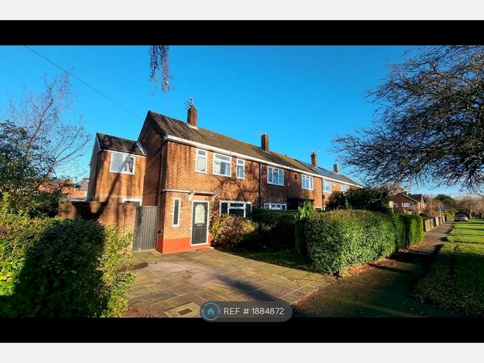 4 Bedroom End Of Terrace House To Rent In Norris Road, Sale, M33