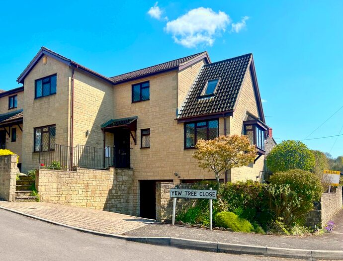 4 Bedroom Detached House For Sale In Yew Tree Close, Bishop Sutton, Bristol, BS39