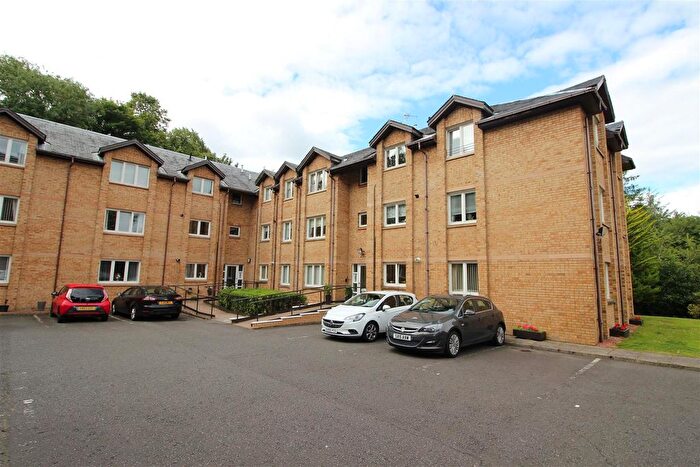 2 Bedroom Flat For Sale In Glenpark Drive, Port Glasgow, PA14