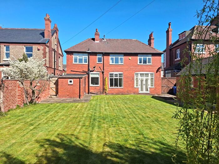 4 Bedroom Detached House For Sale In Axholme Road, Wheatley, Doncaster, DN2