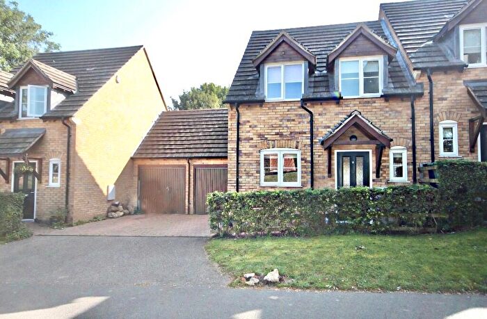 3 Bedroom Semi-Detached House To Rent In Glaston Road, Wing, LE15