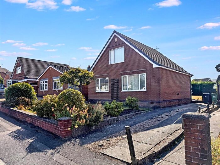 3 Bedroom Detached Bungalow For Sale In Pine Close, Ripley, DE5