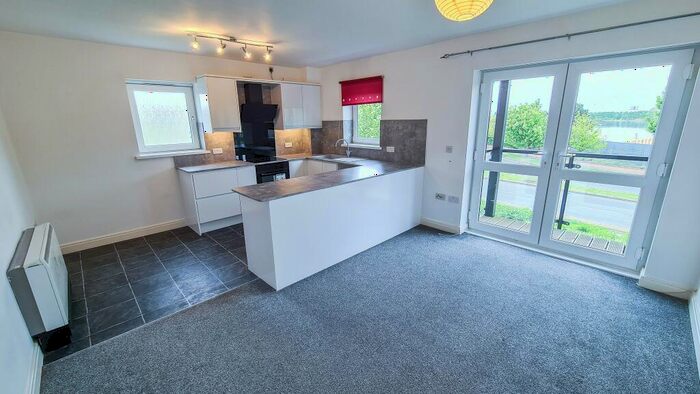 2 Bedroom Flat To Rent In Lakeside Boulevard, Lakeside, Doncaster, DN4