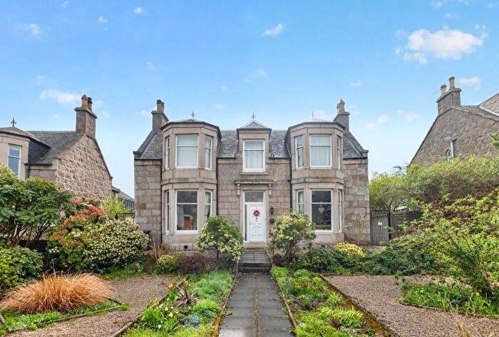 5 Bedroom Detached House To Rent In Salisbury Terrace, Aberdeen, AB10