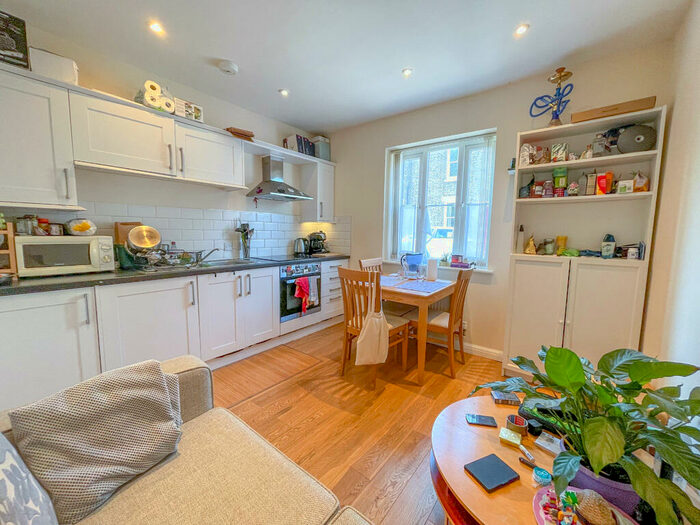 1 Bedroom Town House To Rent In Stanley Road, Cambridge, CB5