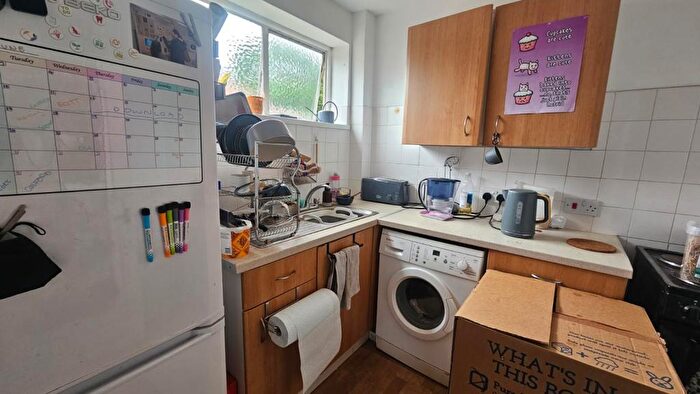 1 Bedroom Flat To Rent In Thackeray Court, A Thackeray Road, Southampton, SO17