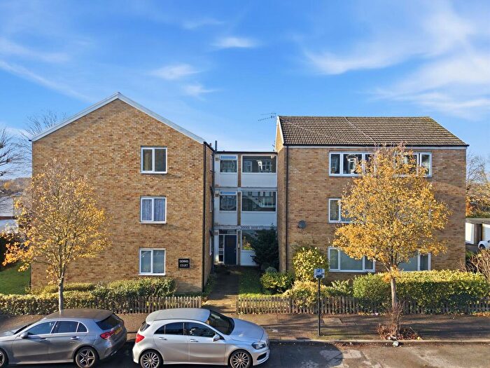 2 Bedroom Flat To Rent In Fernhill Court, London, E17