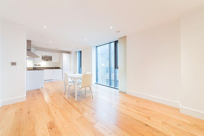 2 Bedroom Flat To Rent In Arc Tower, Uxbridge Road, Ealing, London, W5