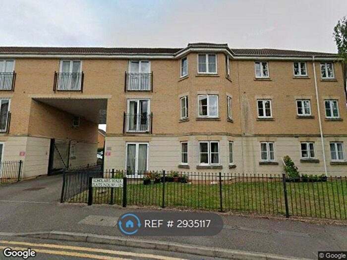 2 Bedroom Flat To Rent In Scholars Walk, Langley, SL3