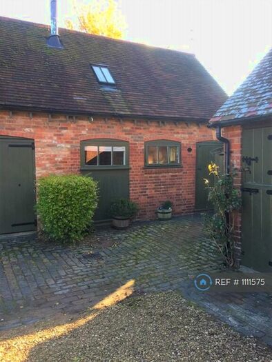 2 Bedroom Semi-Detached House To Rent In College House, Barford Warwick, CV35