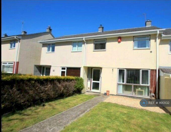 3 Bedroom Terraced House To Rent In Churchill Walk, Saltash, PL12