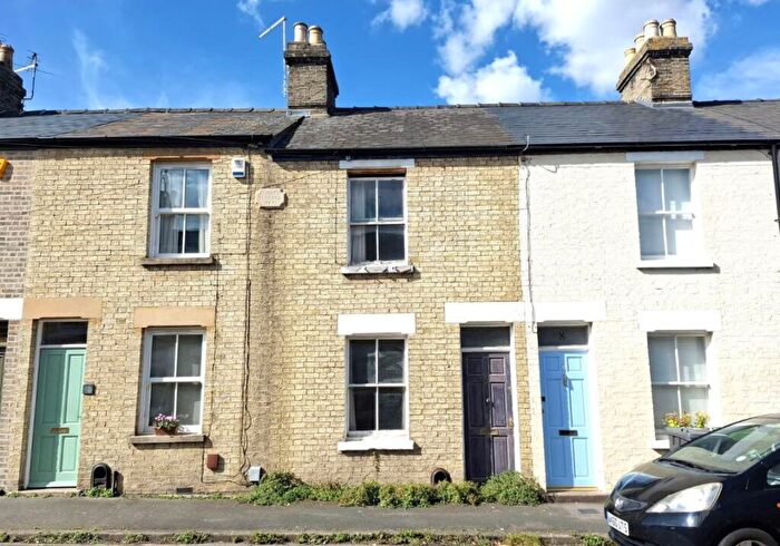 2 Bedroom Terraced House For Sale In Hale Street, Cambridge, Cambridgeshire, CB4
