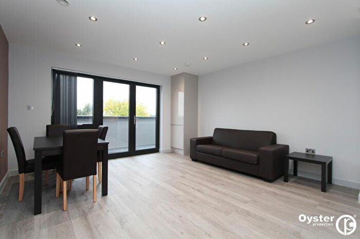 1 Bedroom Apartment To Rent In Honeypot Lane, Stanmore, HA7