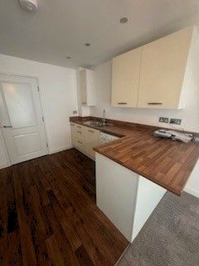 2 Bedroom Flat To Rent In Hartington Road, Altrincham, WA14