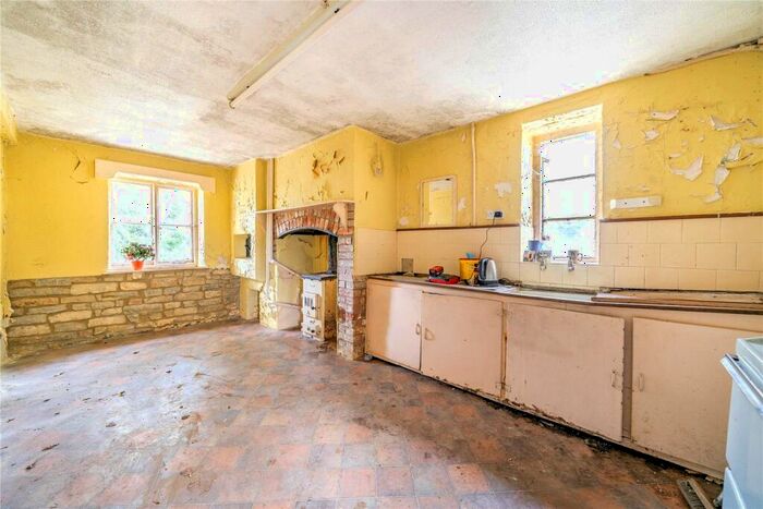 4 Bedroom Detached House For Sale In Lower Farm, Limington, Yeovil, BA22