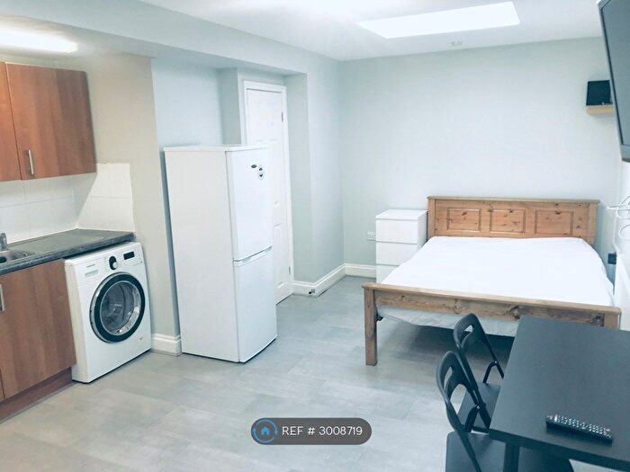 Studio To Rent In Southampton St, Reading, RG1