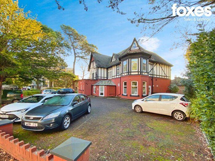 1 Bedroom Apartment To Rent In Eaton Court, Madeira Road, Bournemouth, Dorset, BH1