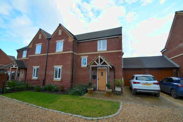 3 Bedroom Semi-Detached House For Sale In Pullman Close, Rushton, Kettering, Northamptonshire, NN14