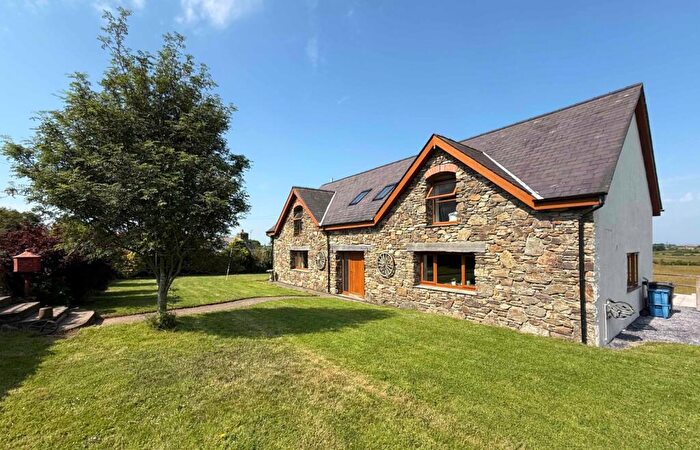 4 Bedroom Bungalow For Sale In Carreglefn, Amlwch, Isle Of Anglesey, LL68