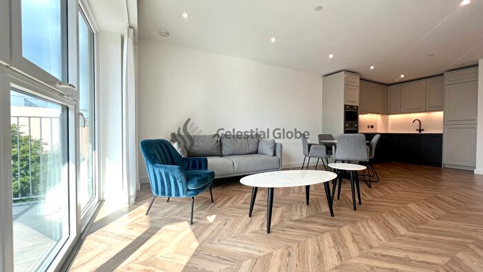 2 Bedroom Apartment To Rent In Attlee House, Heritage Walk, Kingston Upon Thames, KT1