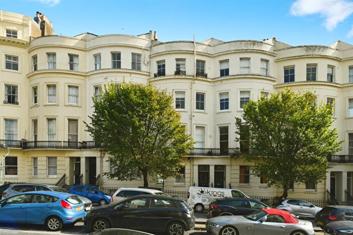 1 Bedroom Apartment For Sale In Brunswick Place, Hove, BN3
