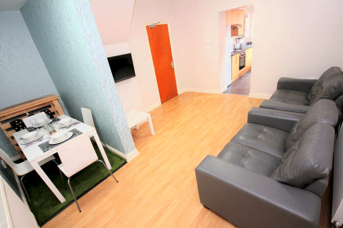 4 Bedroom Terraced House To Rent In Wildman Street, Preston, PR1